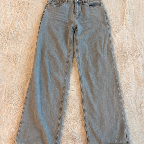 Edikted Bow Light Blue Jeans - Picture 3 of 8